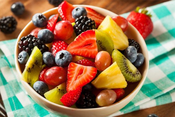 Frozen fruit snacks for your family beach day.